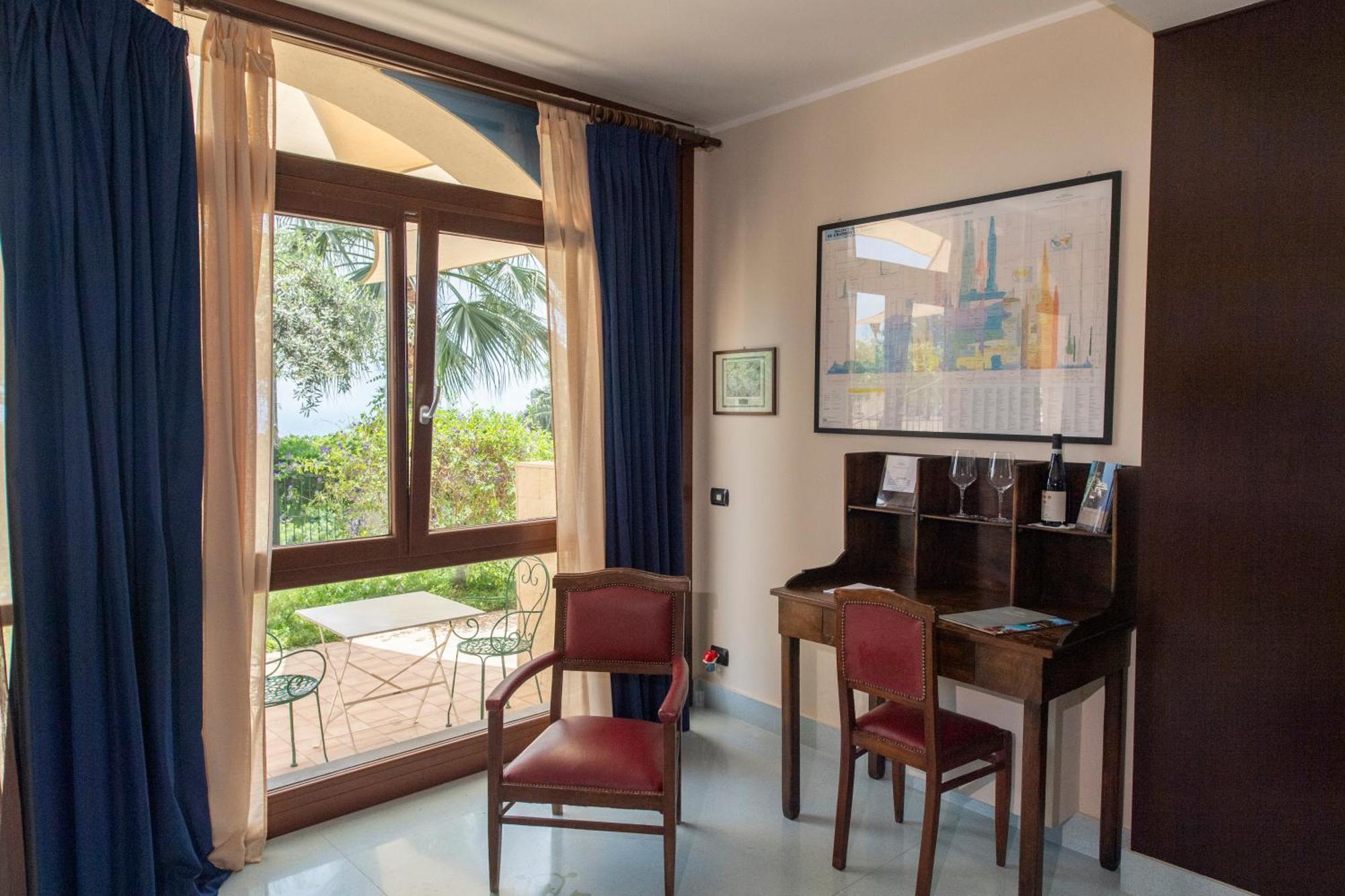 أتشيريالي Tenuta Santa Tecla المظهر الخارجي الصورة